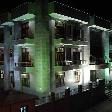 The Urmi Hotel Haridwar Bagian luar foto