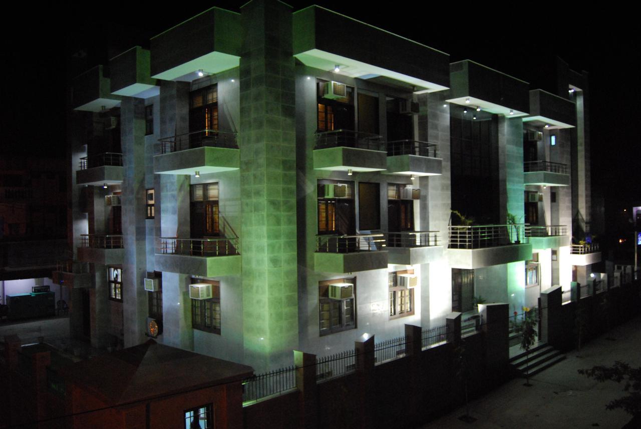 The Urmi Hotel Haridwar Bagian luar foto