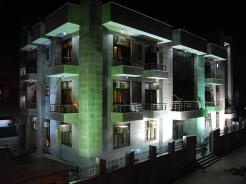 The Urmi Hotel Haridwar Bagian luar foto