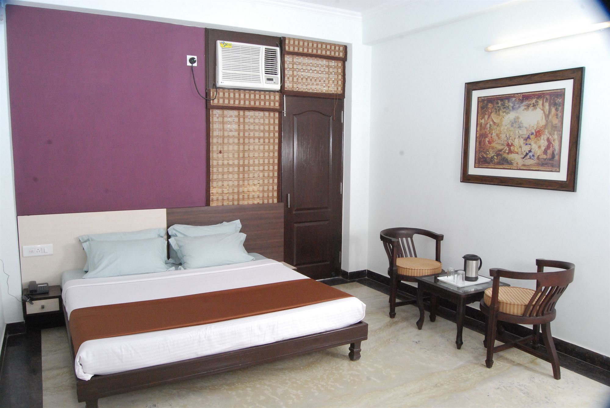 The Urmi Hotel Haridwar Bagian luar foto